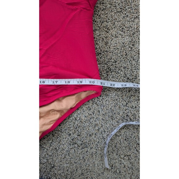 J. Crew Active Ribbed Long Sleeve One Piece Swimsuit Rash Guard Pink SZ 3X/24 - Picture 11 of 16